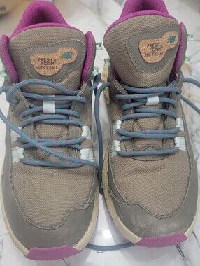 New Balance Womens Grey and Purple Trail Hiking Shoes 6.5 Fresh Foam